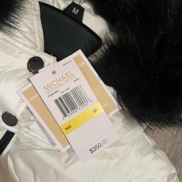 Michael Kors white puffer jacket - Picture 4 of 6